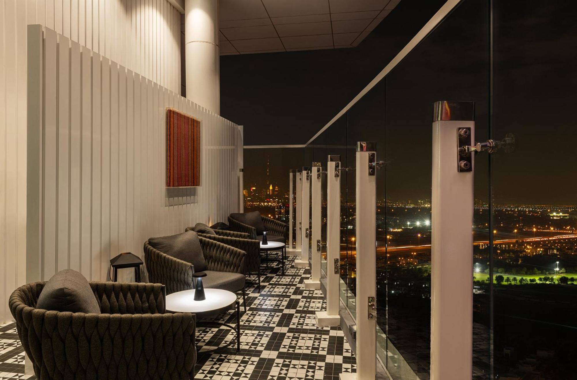 Hotel Radisson Dubai Damac Hills Exterior foto